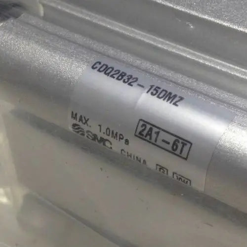 New   SMC  CDQ2B32-15DMZ   cylinder  free shipping
