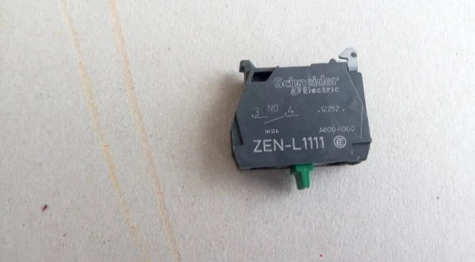 ZEN-L1111 ZENL1111 1PC New Schneider auxiliary contact free shipping