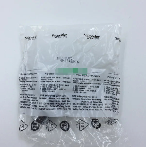 New Schneider ZB2-BD5C Selected switch free shipping