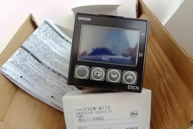 E5CN-Q1TU E5CN Q1TU 100-240VAC New OMRON Temperature Controller free shipping
