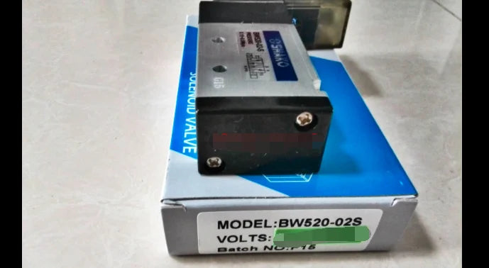 1PC  NEW   SHAKO   BW520-02-S    BW520-02S   AC220V   free  shipping