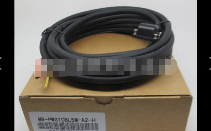 1PC  NEW   MR-PWS1CBL5M-A2-H   cable   free  shipping