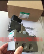 1PC  NEW  CKD  4F510-15-AC220V    4F510-15   AC220V   free  shipping