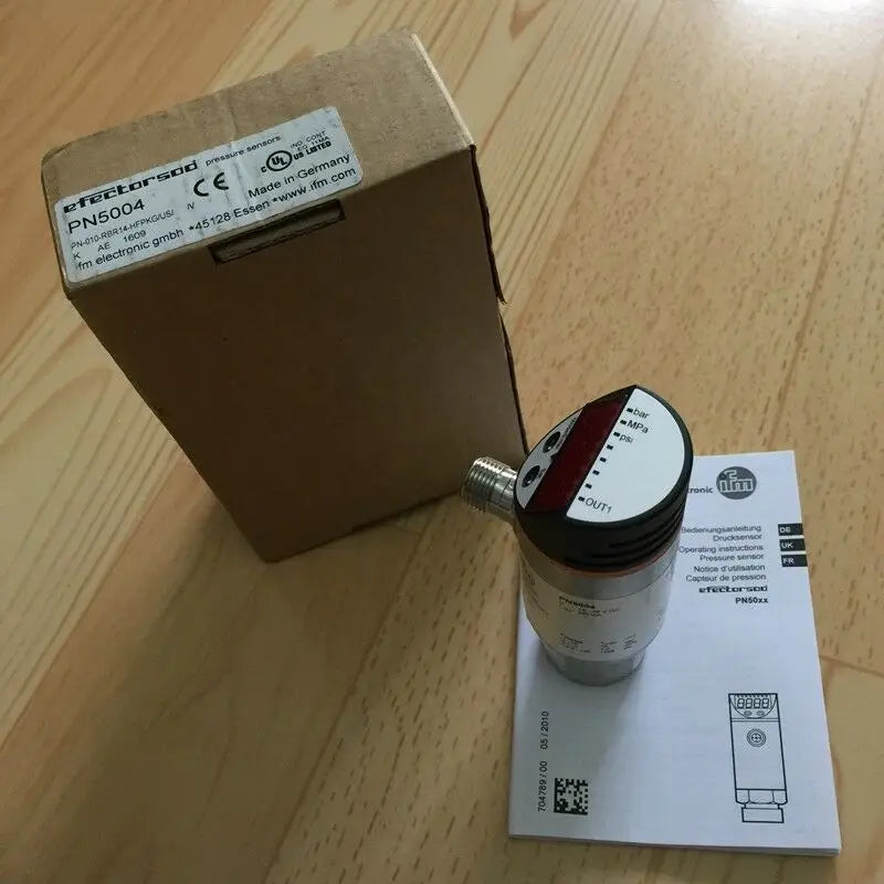 NEW  IFM PN5004  Pressure sensor  free shipping