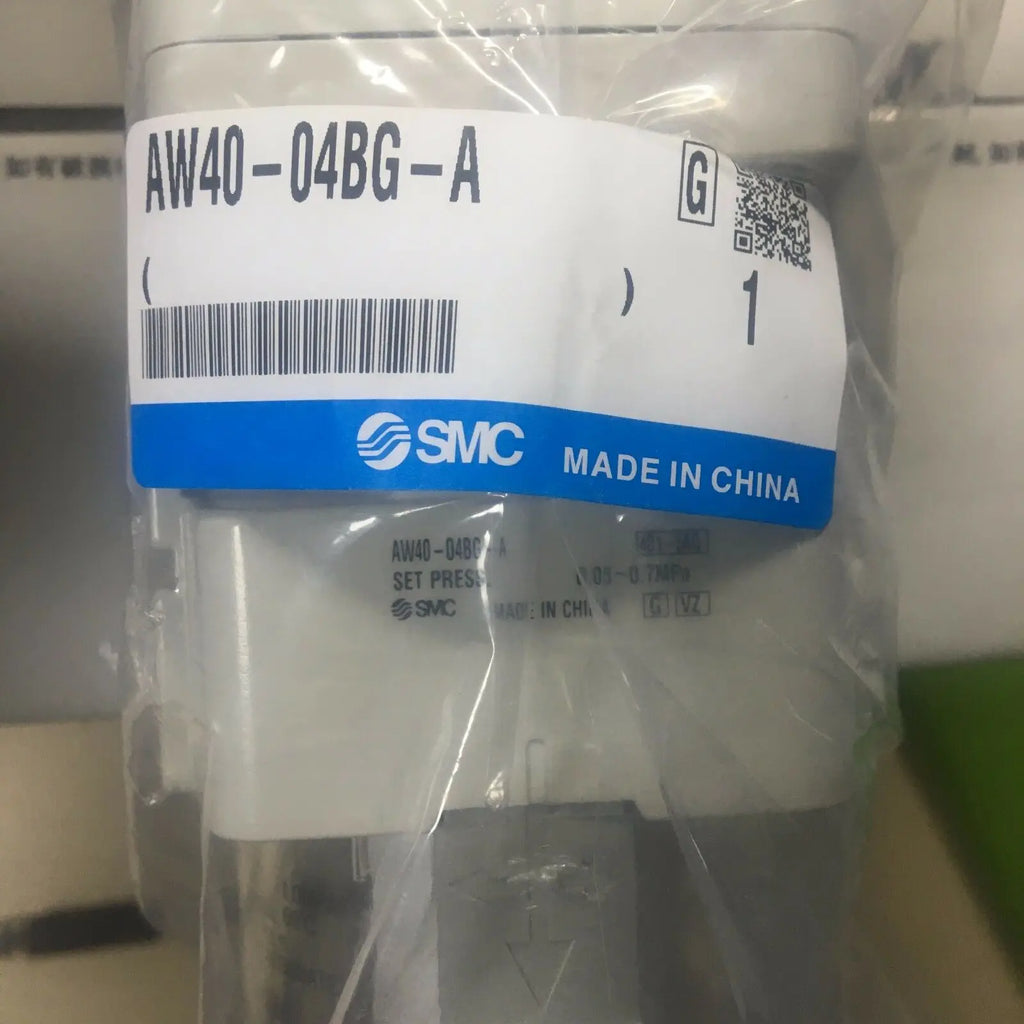 New SMC AW40-04BG-A filtering pressure reducing valve free shipping