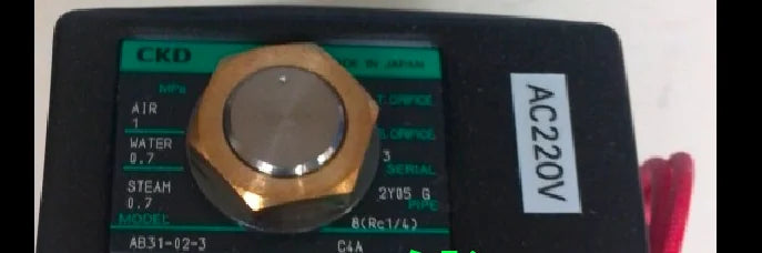 1PC  NEW  CKD   AB31-02-3-AC220V    AB31-02-3   AC220V   free  shipping