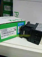 1PCNEW Schneider AC220V Contactor LC1-D12M7C LC1D12M7C