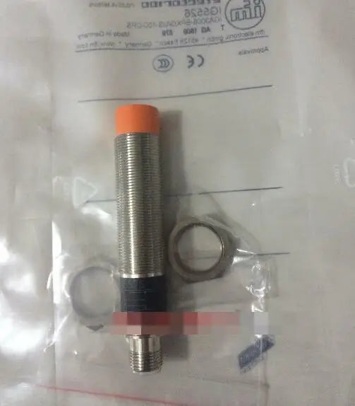 IG5526 1PC NEW IFM proximity switch free ship