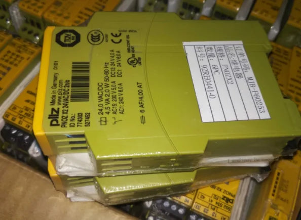 1PC New  PILZ   PNOZ X2 PNOZX2  free shipping