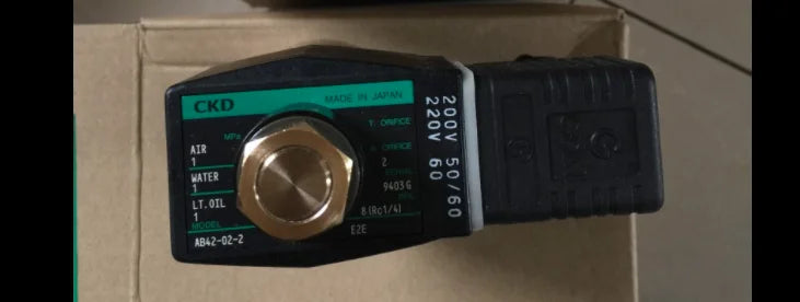 1PC NEW CKD AB42-02-2-E2E-AC220V AB42-02-2-E2E AC220V free shipping
