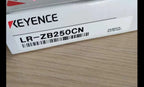 1PC   NEW    KEYENCE    LR-ZB250CN    free   shipping