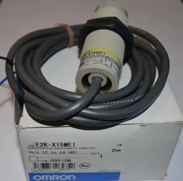 New In Box OMRON E2K-X15ME1 E2K X15ME1 free shipping