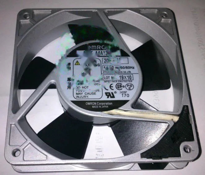 1pc new fan R87F-A4A13LP 200V OMRON 120*120*25 freeship