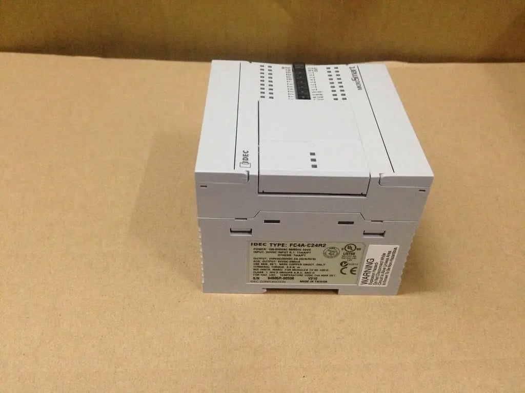 New IDEC FC4A-C24R2 Controller free shipping