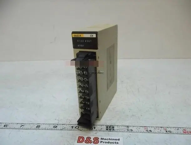 C200H-OA224 C200HOA224 1PC New Omron PLC Output Unit free ship