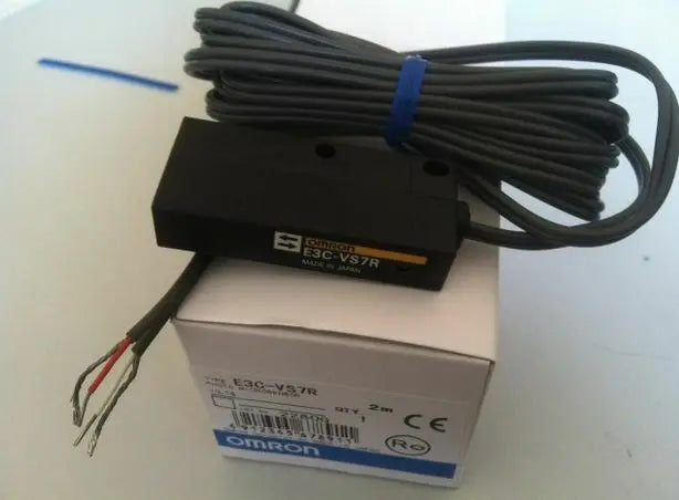 E3C-VS7R E3CVS7R 1PC NEW Omron Photoelectric Switch free shipping