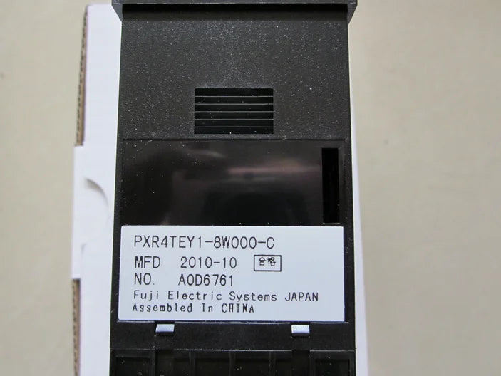 PXR4TEY1-8W000-C 1pcs New Fuji Temperature Controller free ship