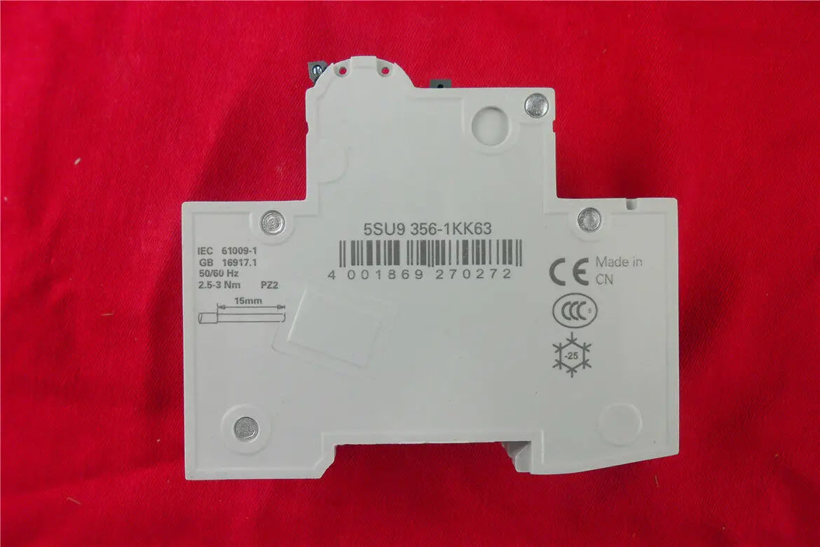 1pc      Siemens  5SU9356-1KK63   circuit breaker   free shipping