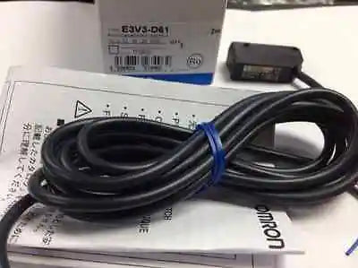 E3V3-D61 E3V3D61 1PC New OMRON photoelectric switch free shipping