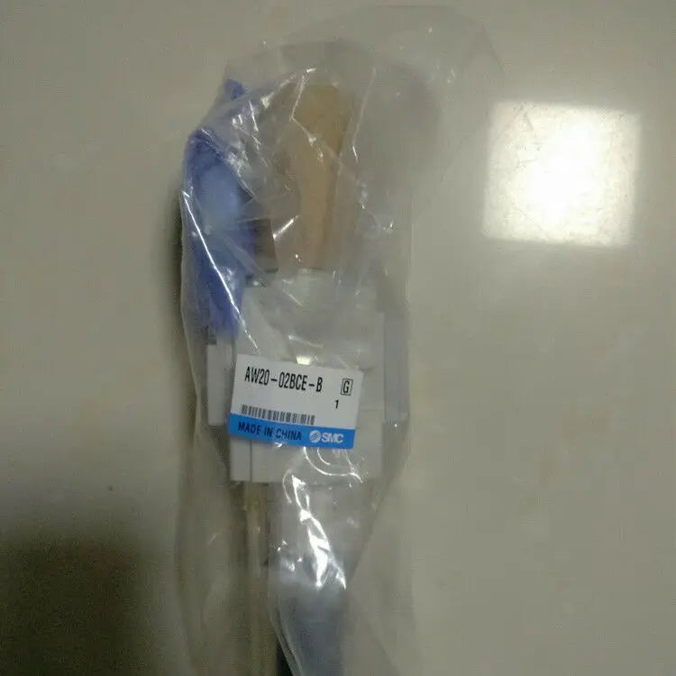 New SMC AW20-02BCE-B Pressure reducing valve free shipping