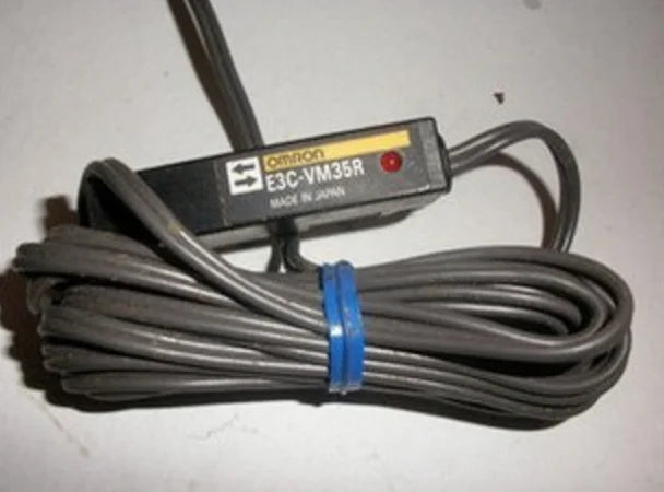E3C-VM35R E3CVM35R 1PCS New OMRON PHOTOELECTRIC SWITCH free ship