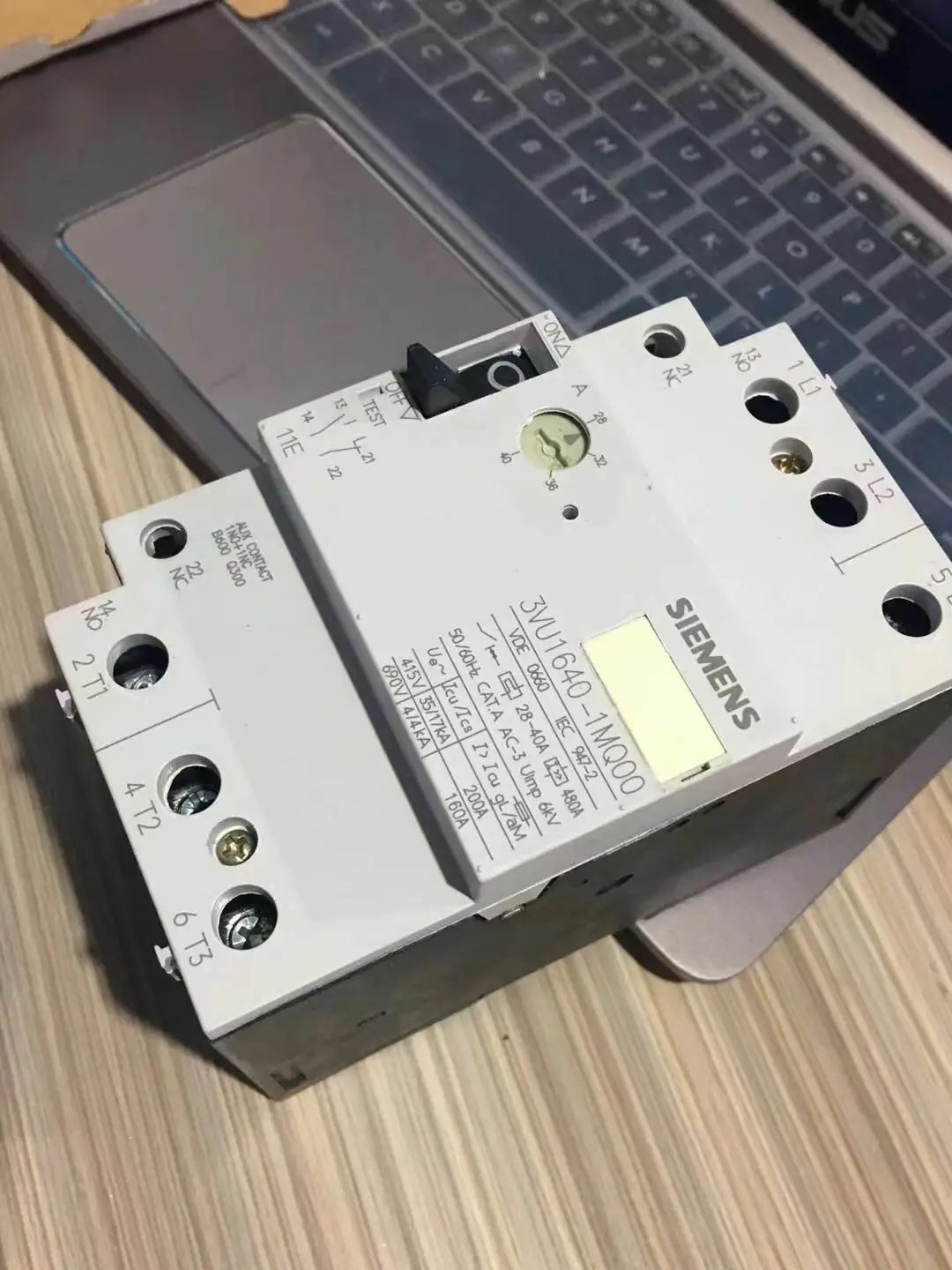 New Siemens 3VU1640-1MQ00 Circuit Breaker free shipping