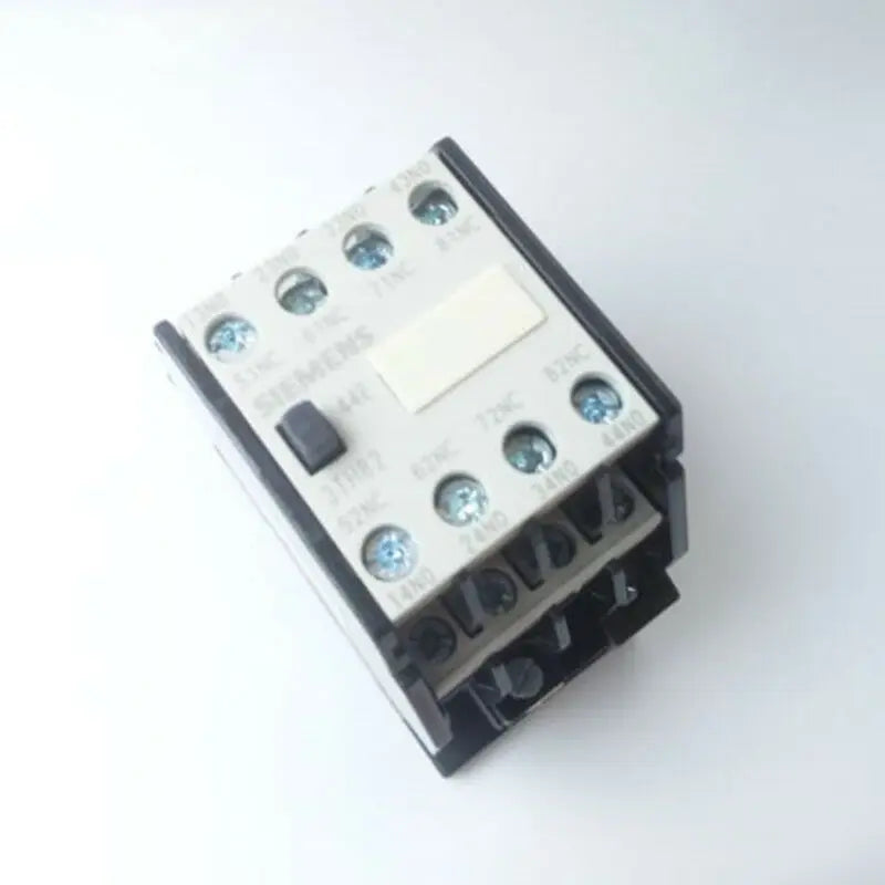 New Siemens 3TH8244-0XG0 Contactor relay free shipping
