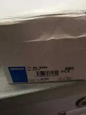 SHL-W2155 SHLW2155 1PC New Omron Enclosed Switch Roller NIB free shipping