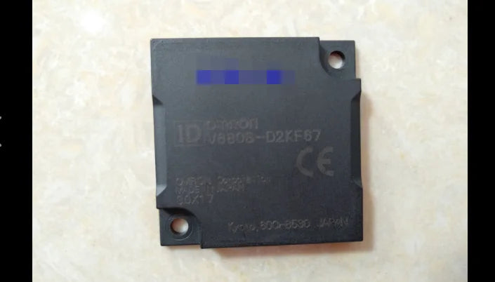 1PC  NEW   Omron   V680S-D2KF67    free  shipping