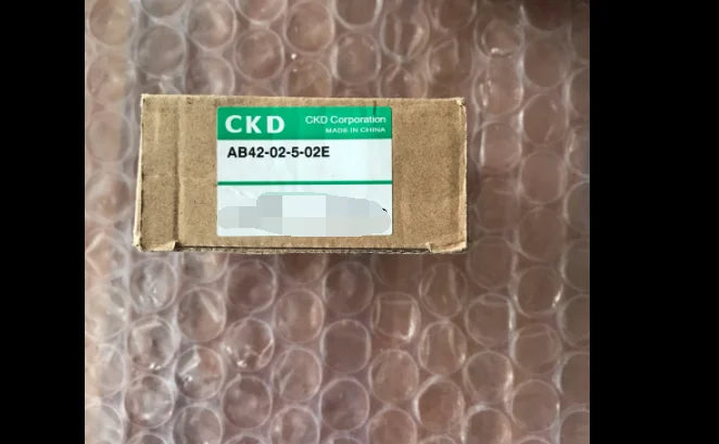 1PC  NEW  CKD  AB42-02-5-02E-DC24V   AB42-02-5-02E  DC24V  free  shipping