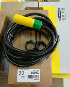 S18SN6D 1PC New BANNER Photoelectric Switch Sensor free shipping