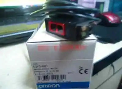 E3V3-D61 E3V3D61 1PC New OMRON photoelectric switch free shipping