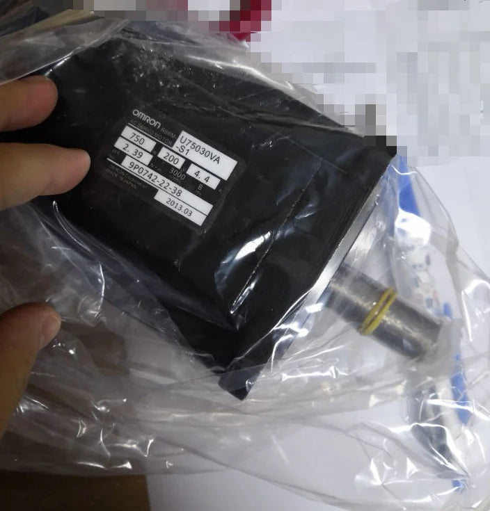 1PC new Omron R88M-U75030VA-S1 free shipping