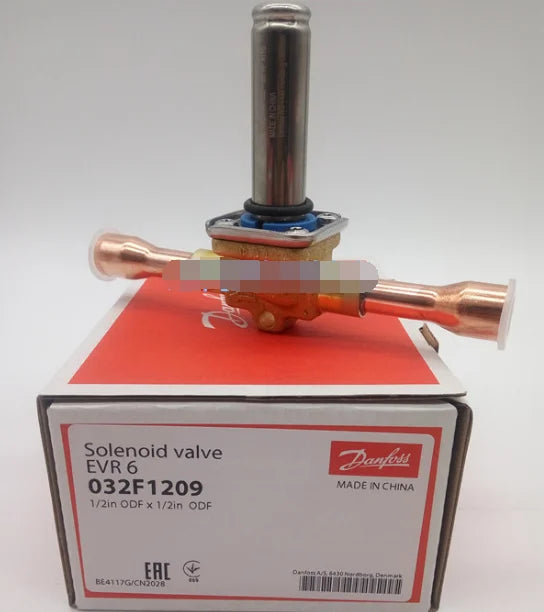 New  DANFOSS  Solenoid Valve 032F1209  free shipping