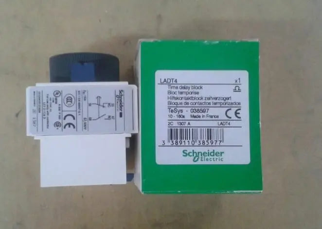 LAD-T4 LADT4 1PC New Schneider Telemecanique Time Delay Block free shipping