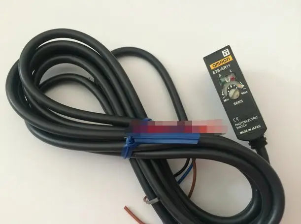 E3S-AR11 E3SAR11 1PC NEW Omron Optical fiber amplifier free shipping