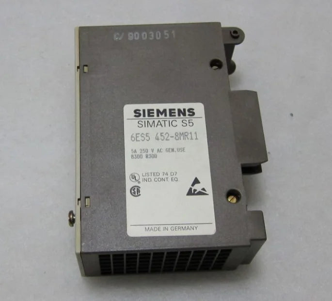 1PC new in box  Siemens  6ES5 452-8MR11 6ES5452-8MR11