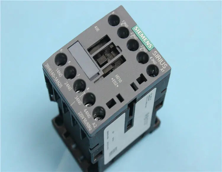 1pc      Siemens  3RH6140-1AN20  relay   free shipping