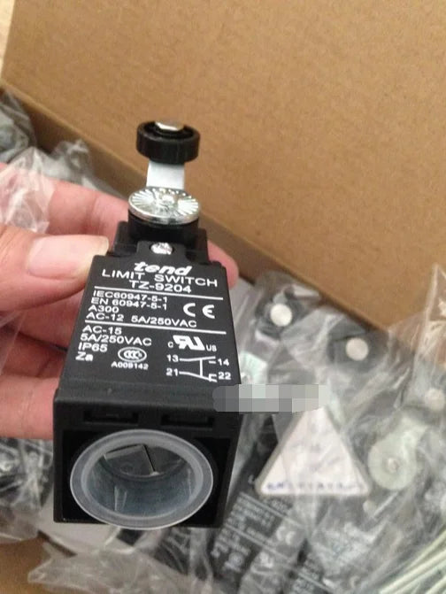 TZ-9204 TZ9204 1PC New Limit Switch (Tend) free shipping