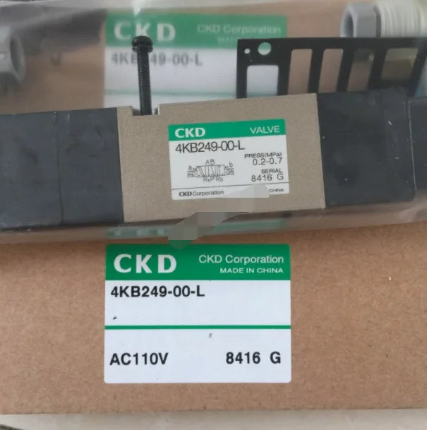1PC  NEW   CKD  4KB249-00-L-AC110V   4KB249-00-L   AC110V   free  shipping