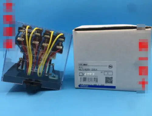 1PC New OMRON MM4P AC110V