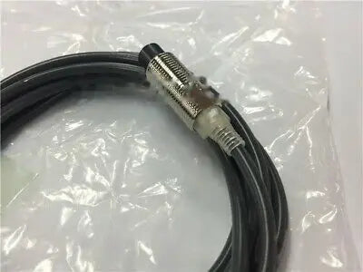 1pc new OMRON E2G-M12KN05-WP-B1