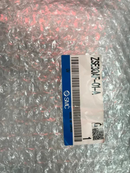 1PC   NEW    SMC   ZSE30AF-01-A      free   shipping