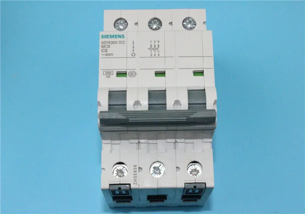 New Siemens 5SY6303-7CC circuit breaker free shipping