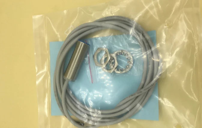 DW-AD-509-M18-390 1PC New Contrinex Proximity Switch free shipping