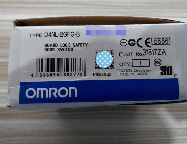 New Omron D4NL-2GFG-B Safety Door Switch free shipping
