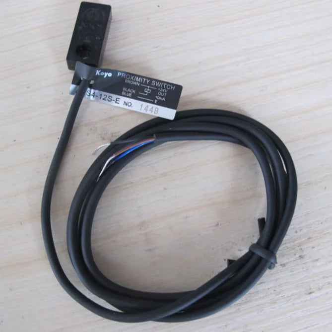 APS4-12S-E APS412SE 1PC New KOYO PROXIMITY SWITCH free shipping