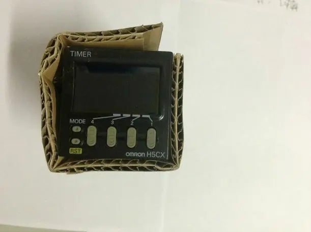 H5CX-L8D-N H5CX L8D N New in box Omron Timer Unit free shipping