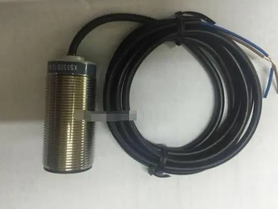 XS530B1DAL2 1PC New Schneider free shipping