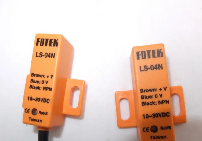 LS-04N LS04N 10-30VDC NEW Fotek Proximity Switch free shipping